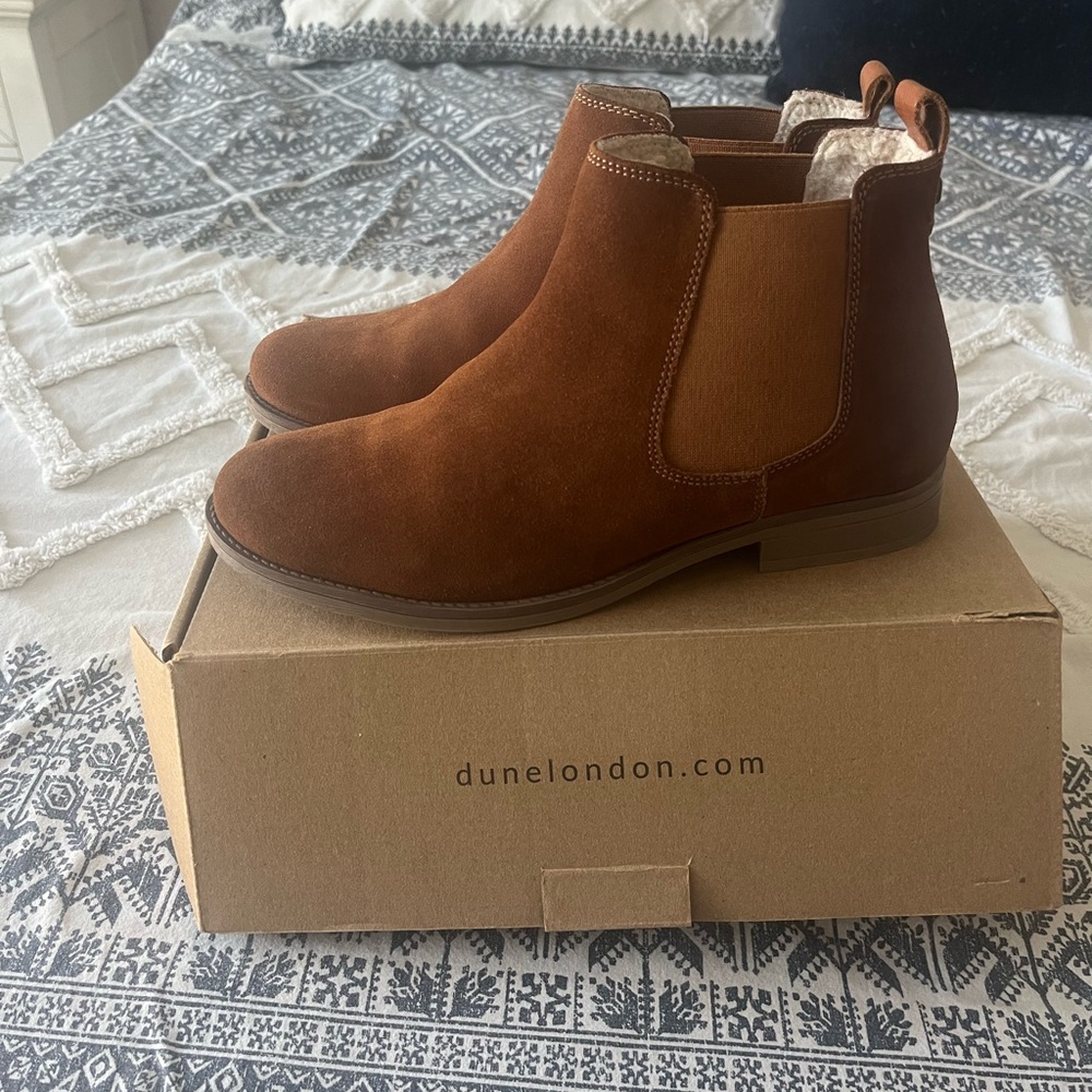 Dune London Chelsea boots
